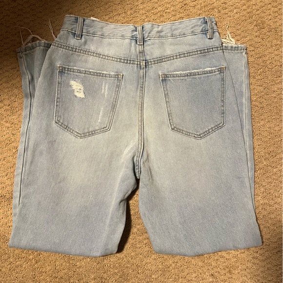 Distressed Jeans - Picture 7 of 7